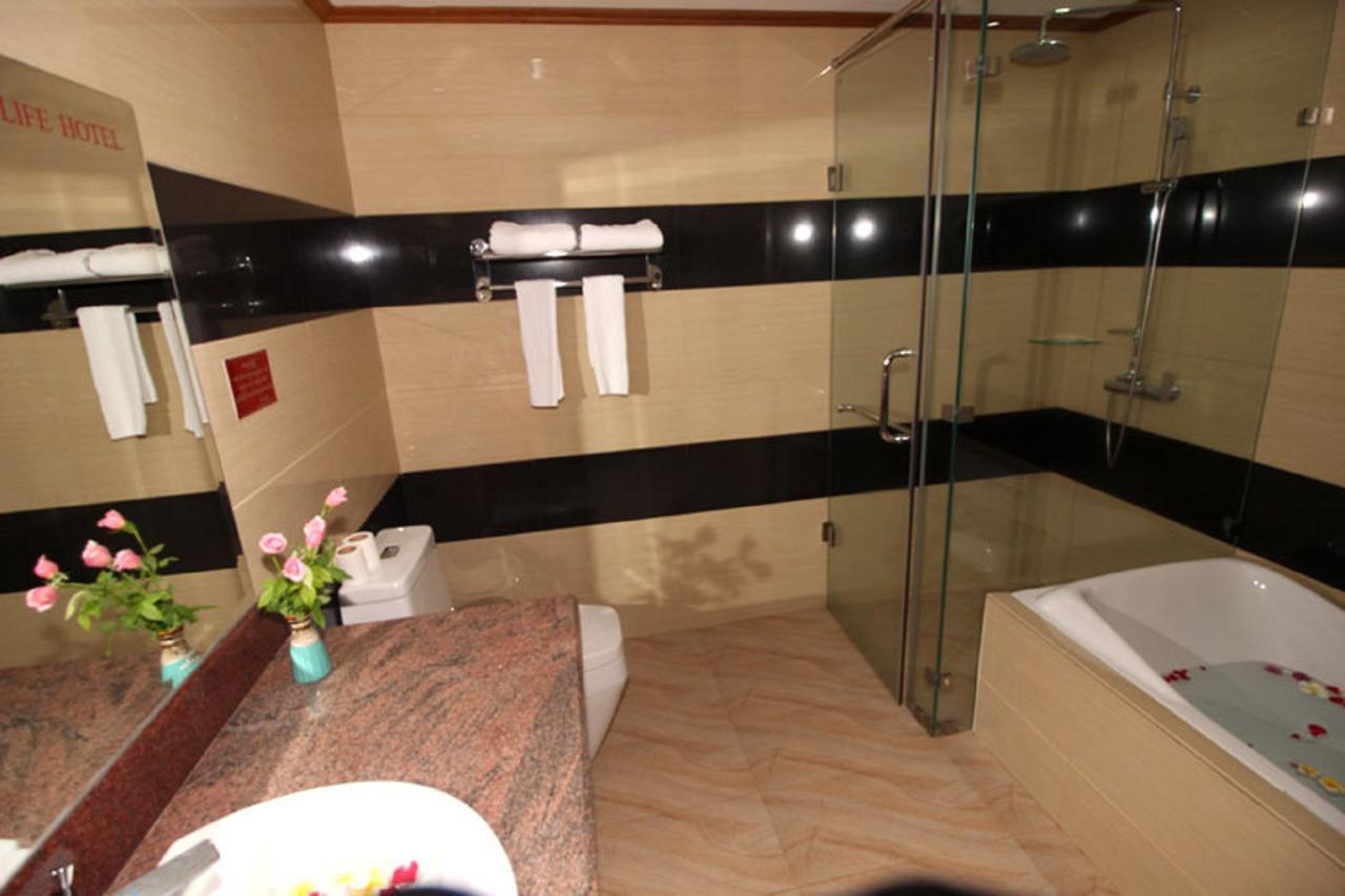 יאנגון Myanmar Life Hotel מראה חיצוני תמונה